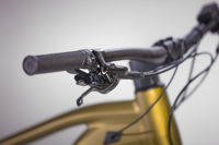 Picture of CUBE REACTION HYBRID PERFORMANCE 625 GOLDENLIME´N´BLACK 2025 samo XL