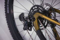 Picture of CUBE REACTION HYBRID PERFORMANCE 625 GOLDENLIME´N´BLACK 2025 samo XL